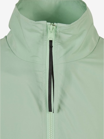 Urban ClassicsPrijelazna jakna - zelena boja