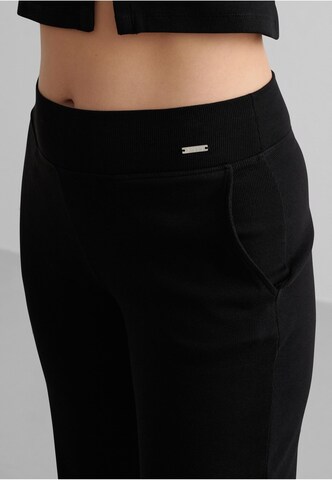 Aim'n Wide Leg Sporthose in Schwarz