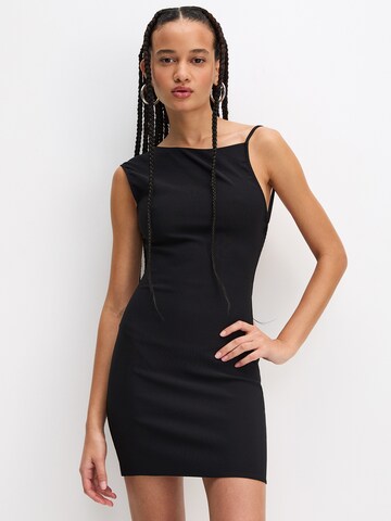 Pull&Bear Dress in Black: front