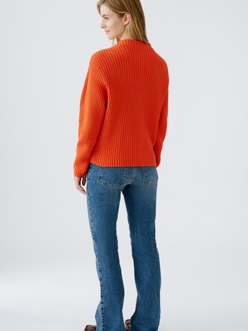 OUI Pullover in Orange