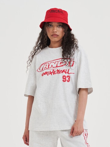 AND1 T-Shirt in Grau: Vorderseite