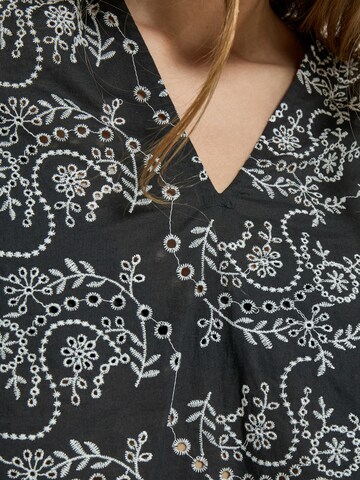 Camicia da donna 'Tiffany' di Peppercorn in nero