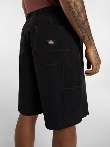 Loosefit Pantaloni cargo 'Wilsall' di DICKIES in nero