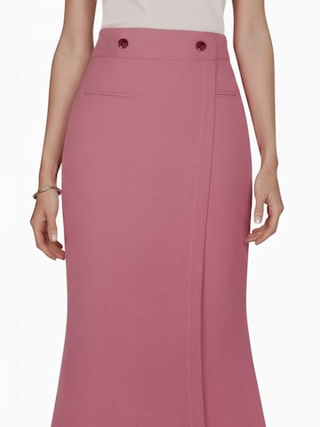 Amarilde Suit in Pink