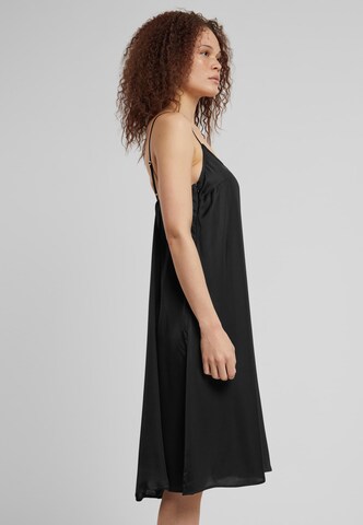 Urban Classics Negligee in Black