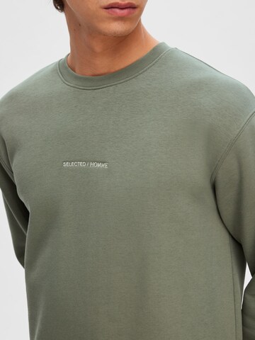 Sweat-shirt 'Hankie' SELECTED HOMME en vert