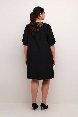 Robe 'Berla' KAFFE CURVE en noir