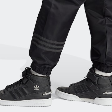 ADIDAS ORIGINALS Loosefit Hose in Schwarz