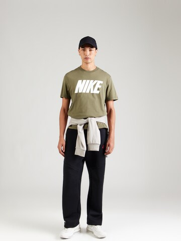 Nike Sportswear Póló 'Club' - zöld