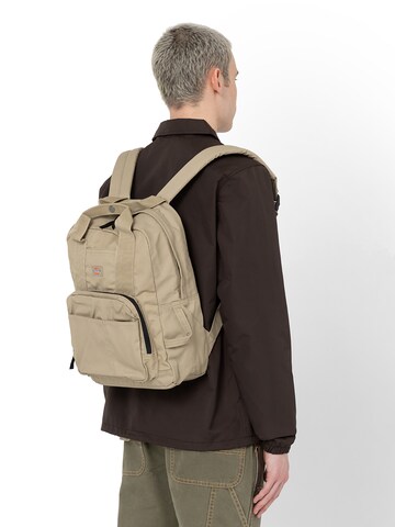 Rucsac 'Lisbon' de la DICKIES pe verde