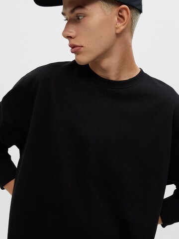 Pull&Bear Sweatshirt i svart