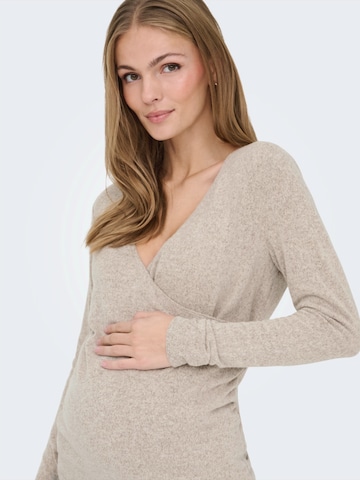 Only Maternity - Camiseta 'OLMBEARY' en marrón