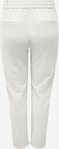 Effilé Pantalon ONLY Carmakoma en blanc