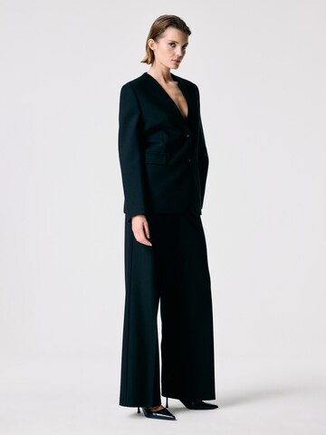 adl Blazer in Black