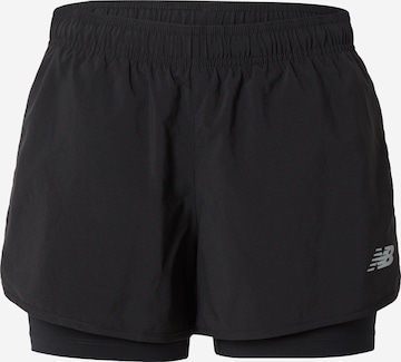 new balance - Regular Calças de desporto 'Essentials' em preto: frente