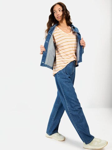 CAMEL ACTIVE T-Shirt mit V-Ausschnitt und Streifenmuster in Beige