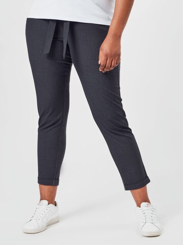 Regular Pantalon 'Jia' KAFFE CURVE en gris : devant