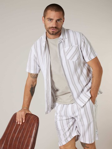 Coupe regular Chemise 'CURRIES' Deeluxe en gris