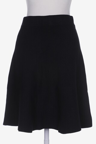 SOAKED IN LUXURY Skirt in M in Black
