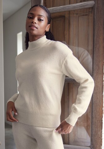 LASCANA Sweater in Beige