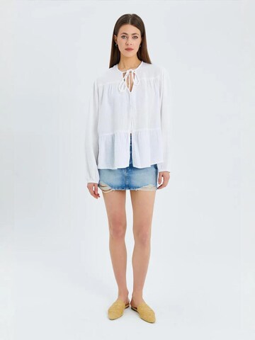 MixRay - Blusa em branco