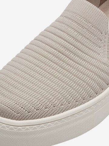 TAMARIS Slip-on in Beige