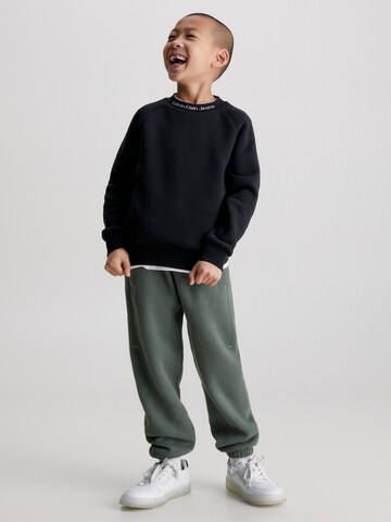 Calvin Klein Jeans Sweatshirt 'Instarsia' in Zwart