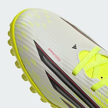 Chaussure de foot 'F50 Club' ADIDAS PERFORMANCE en jaune