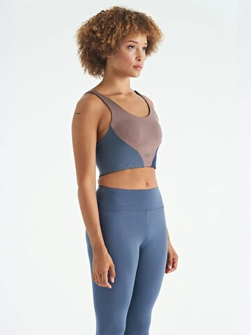 Tommy Life - Top desportivo em roxo