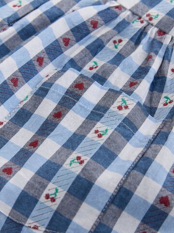 Next Overall in Blau