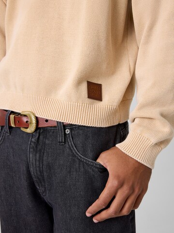 GUESS Sweater in Beige