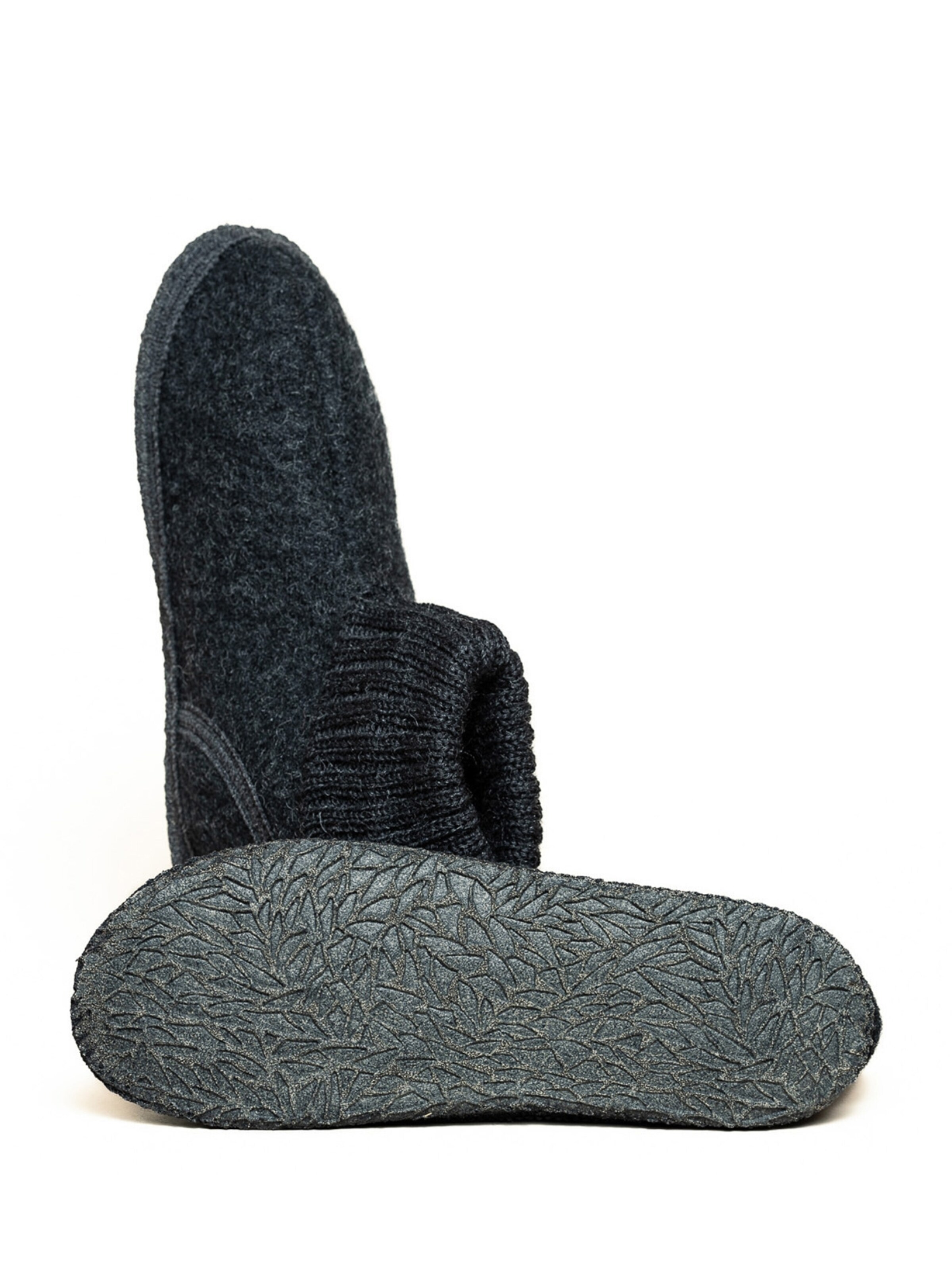 kitz-pichler Slippers 'Hüttenschuh Oetz' in Black