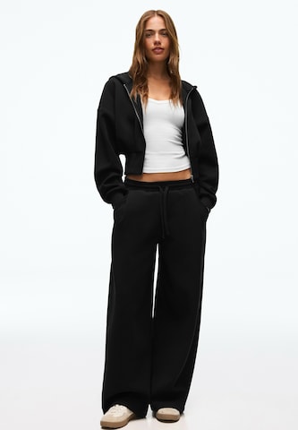 Giacca di felpa di Bershka in nero