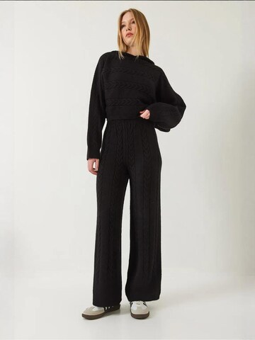 Completo pantalone di Bianco Lucci in nero