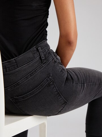 LTB Skinny Jeans 'AMY X' in Zwart