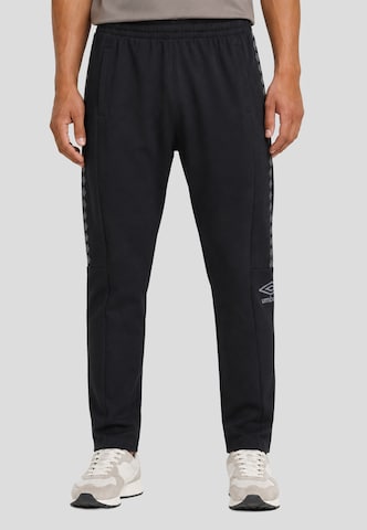 UMBRO - Tapered Calças 'Terrace' em preto: frente