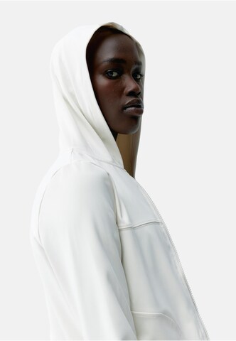 Veste de survêtement 'Nova' Born Living Yoga en blanc