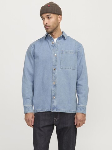 R.D.D. ROYAL DENIM DIVISION Regular fit Button Up Shirt in Blue: front