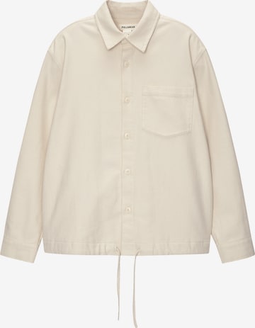 Pull&Bear Comfort fit Button Up Shirt in White: front