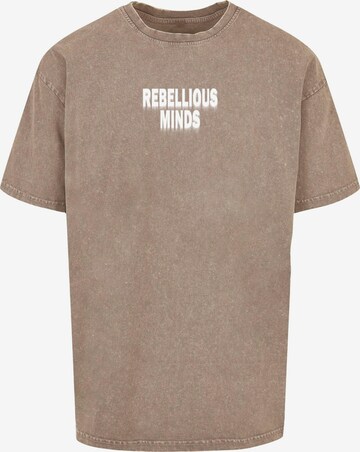 Merchcode Shirt 'Rebellious Minds' in Bruin: voorkant