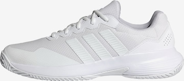 Chaussure de sport 'Gamecourt 2' ADIDAS PERFORMANCE en blanc : devant