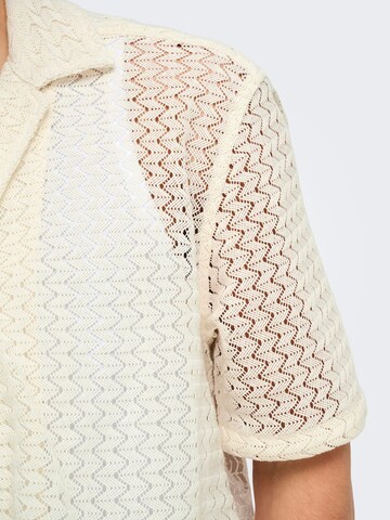 Only & Sons Comfort fit Button Up Shirt 'ONSNovak' in White