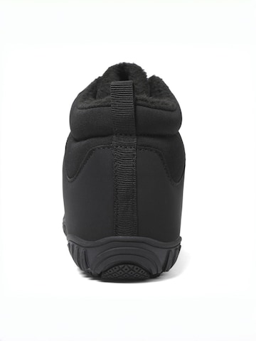 HUSKSWARE Snow Boots in Black