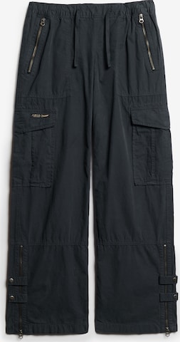 Superdry Cargo Pants in Blue: front