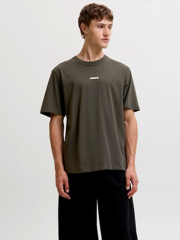 Maglietta 'JCOCLUB' di JACK & JONES in grigio: frontale
