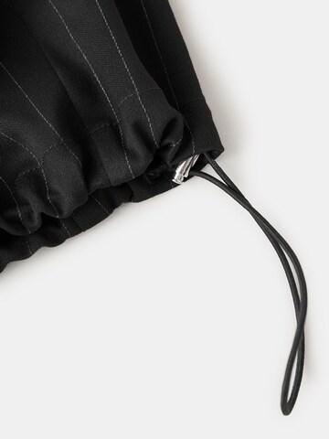 MANGO Luźne Spodnie w kolorze czarny