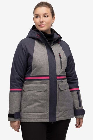 Veste fonctionnelle Ulla Popken en gris : devant