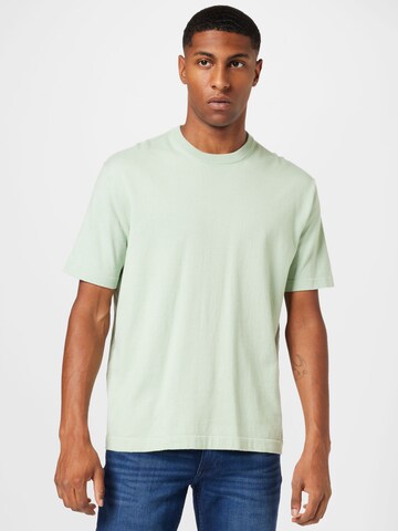 BURTON MENSWEAR LONDON Тениска в зелено: отпред