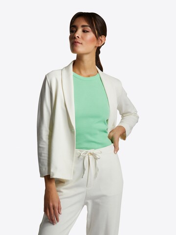 Rich & Royal Blazer in White: front