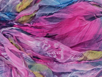 styleBREAKER Schlauchschal 'Loop mit Feder Muster' in Pink
